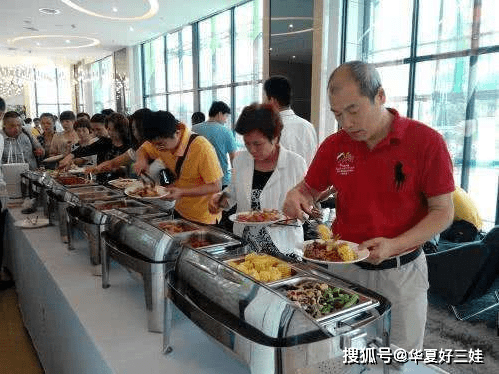 江苏回应，十年献血百次能否免费享用自助餐？详解献血优惠政策背后的权益保障与福利解析。