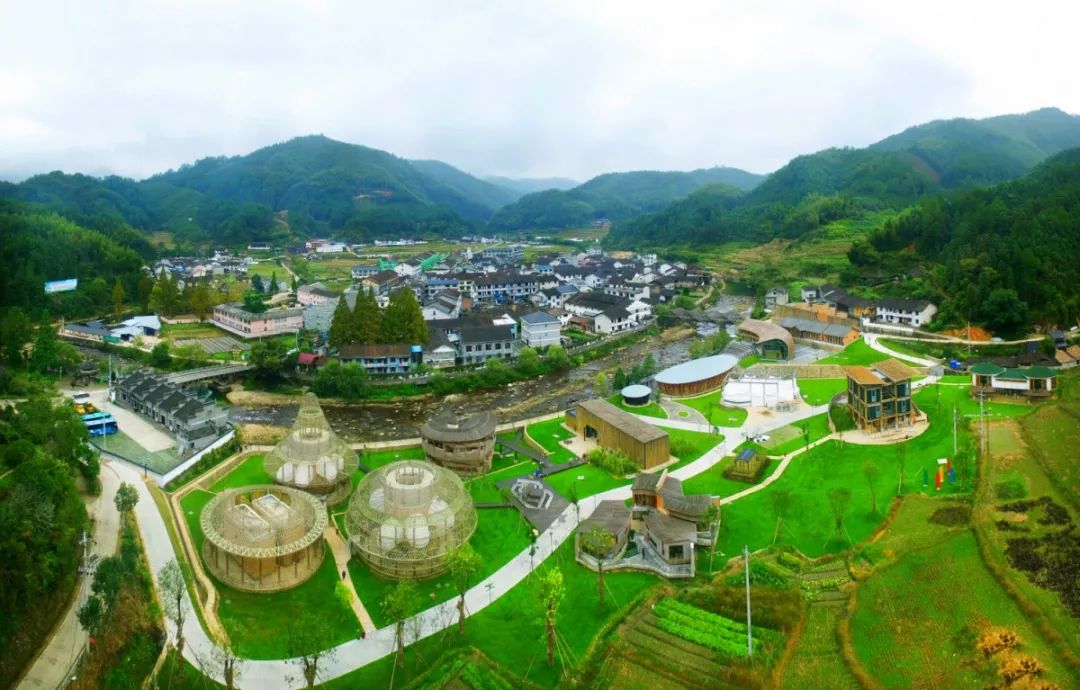 浙江龙泉溪头村荣登联合国世界旅游组织最佳旅游目的地榜单，传统与现代的和谐融合典范