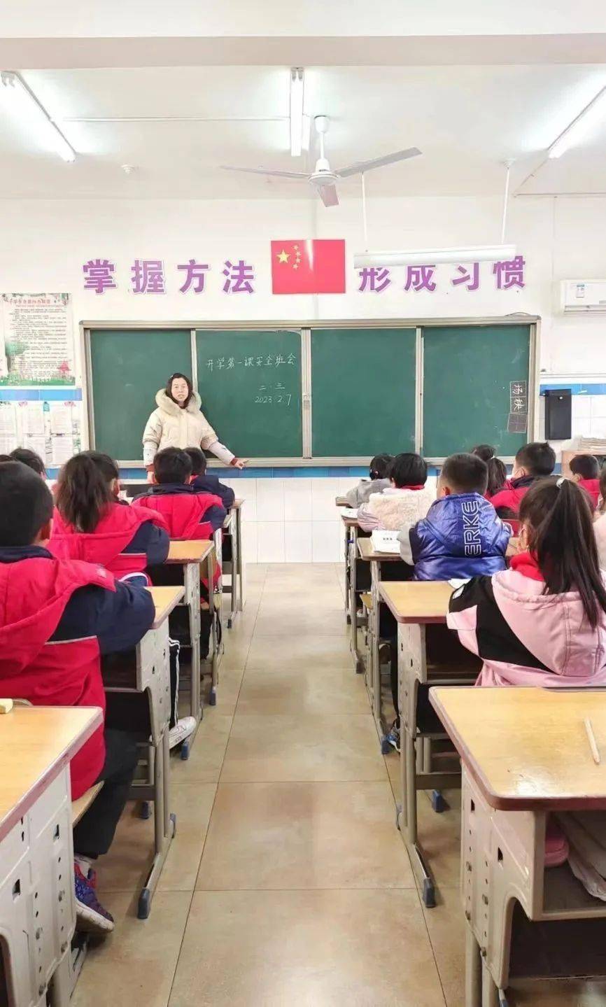 广平镇麻庄小学语文教研活动，探索语文教学的深度与广度新路径