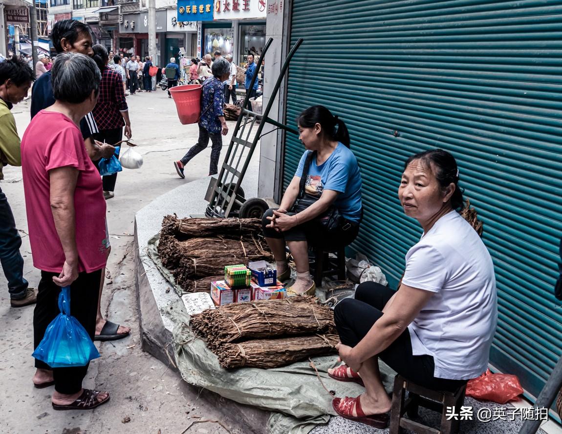 达州市中心医院内科开展公益活动，铭记乡音感恩乡情纪实