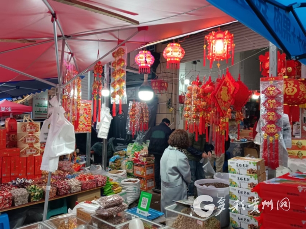 关岭市场新春升级，年货丰富年味浓郁