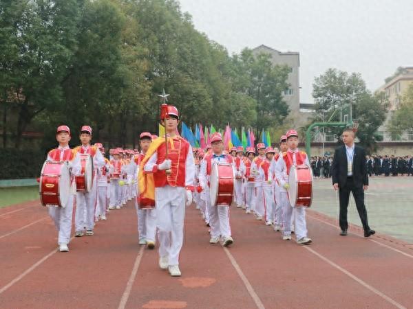 六安市雷锋路小学第十七届秋季田径运动会精彩纪实，辉煌篇章